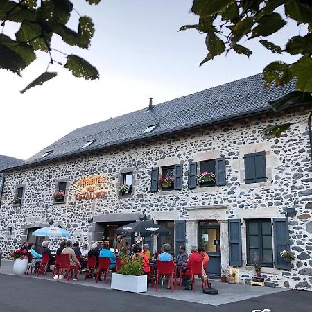 Auberge Du Cezallier Montgreleix Bagian luar foto