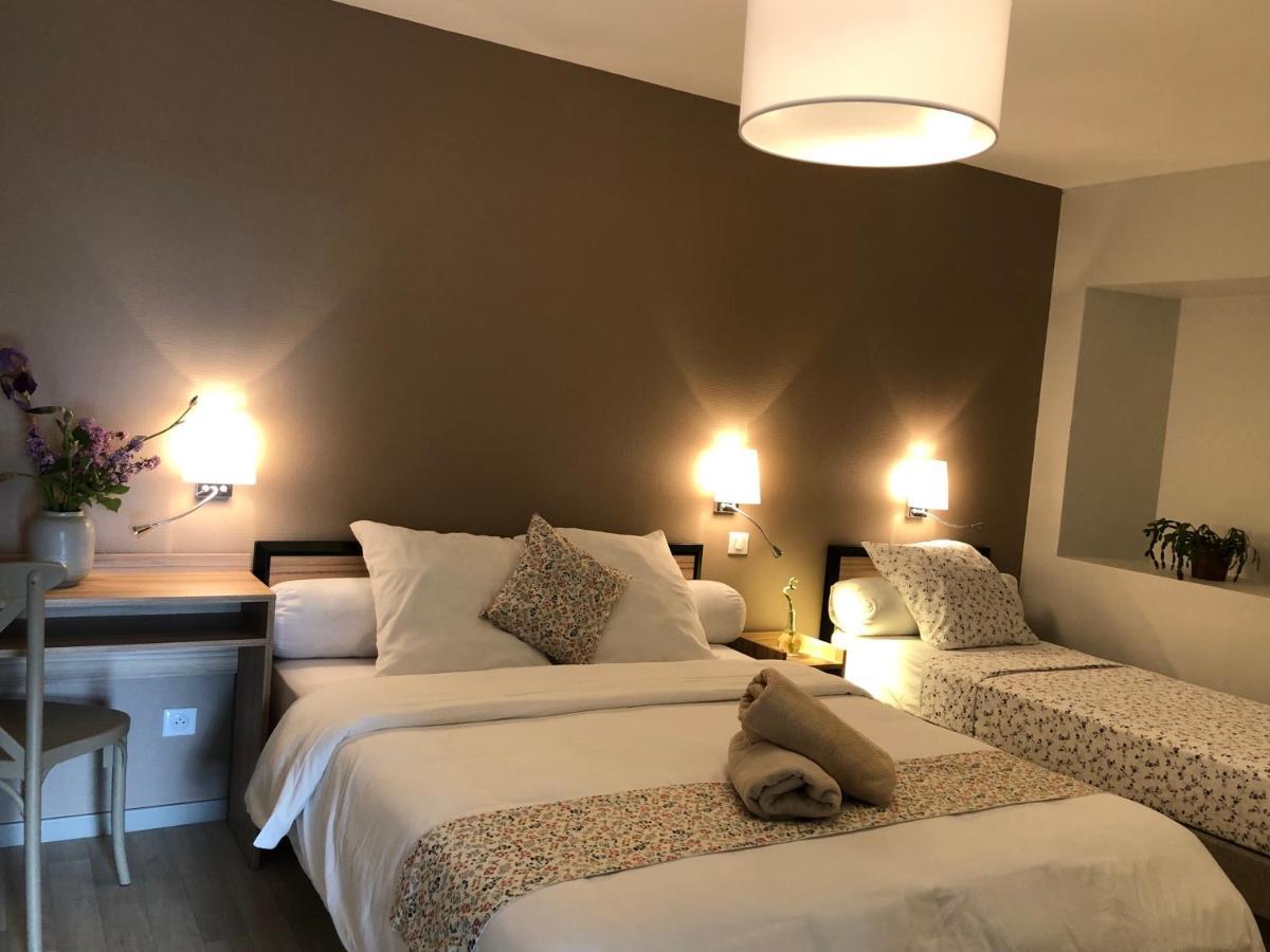 Auberge Du Cezallier Montgreleix Bagian luar foto