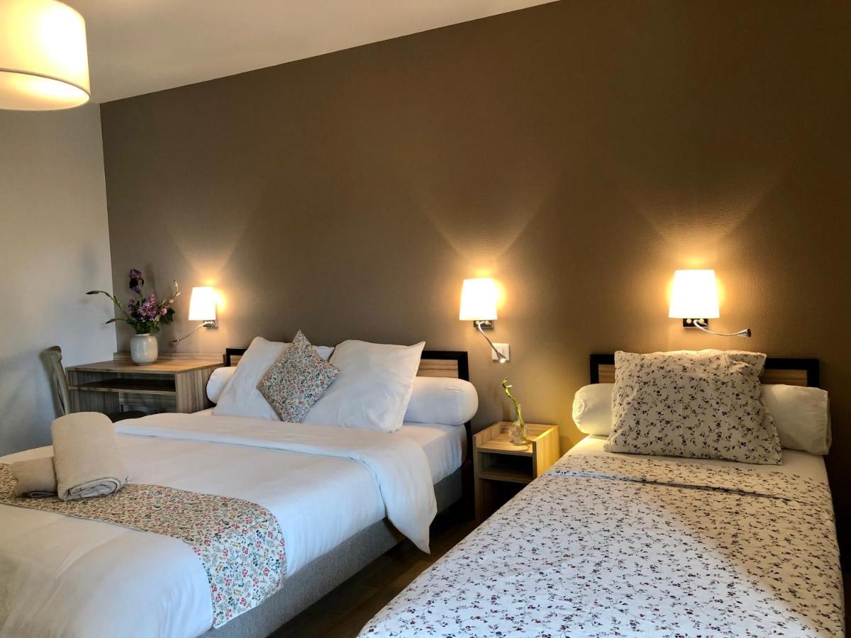Auberge Du Cezallier Montgreleix Bagian luar foto