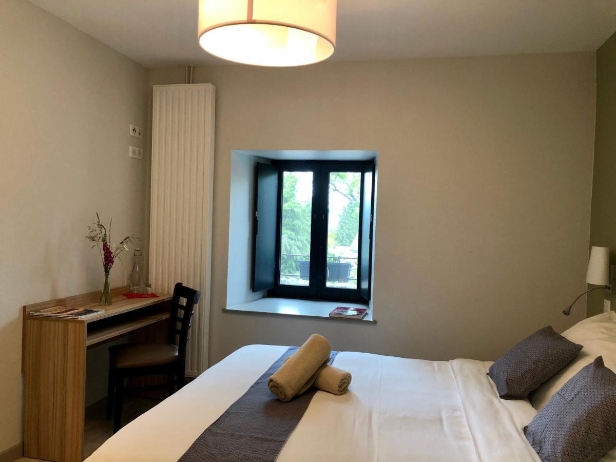Auberge Du Cezallier Montgreleix Bagian luar foto