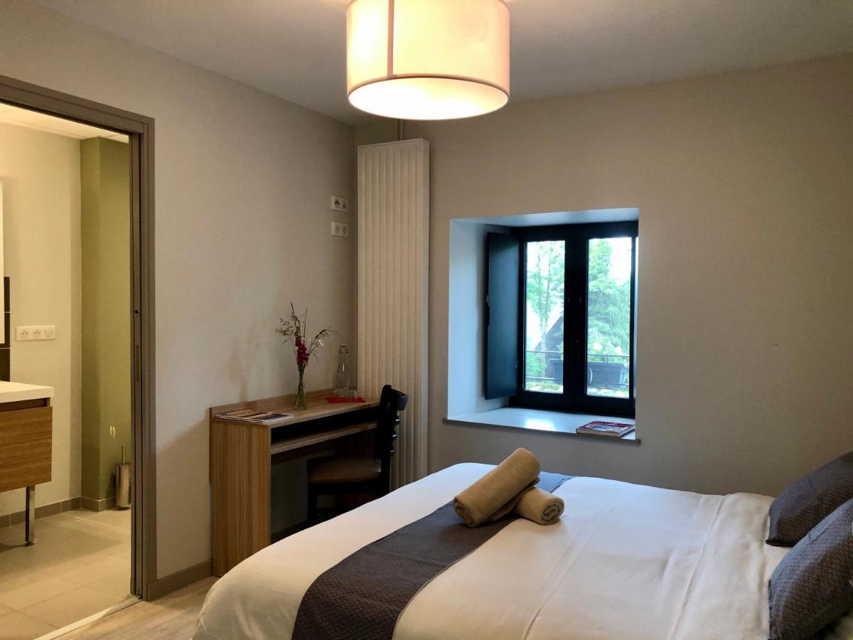 Auberge Du Cezallier Montgreleix Bagian luar foto