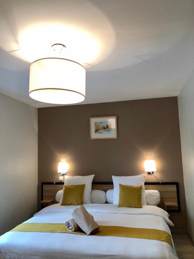 Auberge Du Cezallier Montgreleix Bagian luar foto